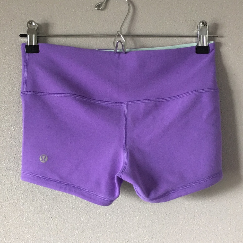 Lululemon Reversable Boogie Shorts 4 Purple Blue